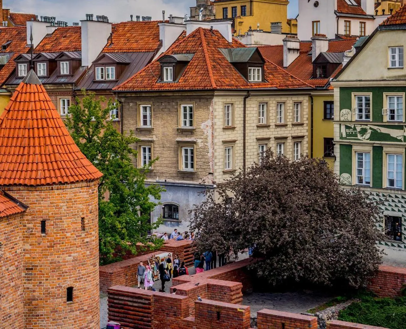 Family Apt For 2-6 - Amazing Barbacan Walls View Apartment Warsaw